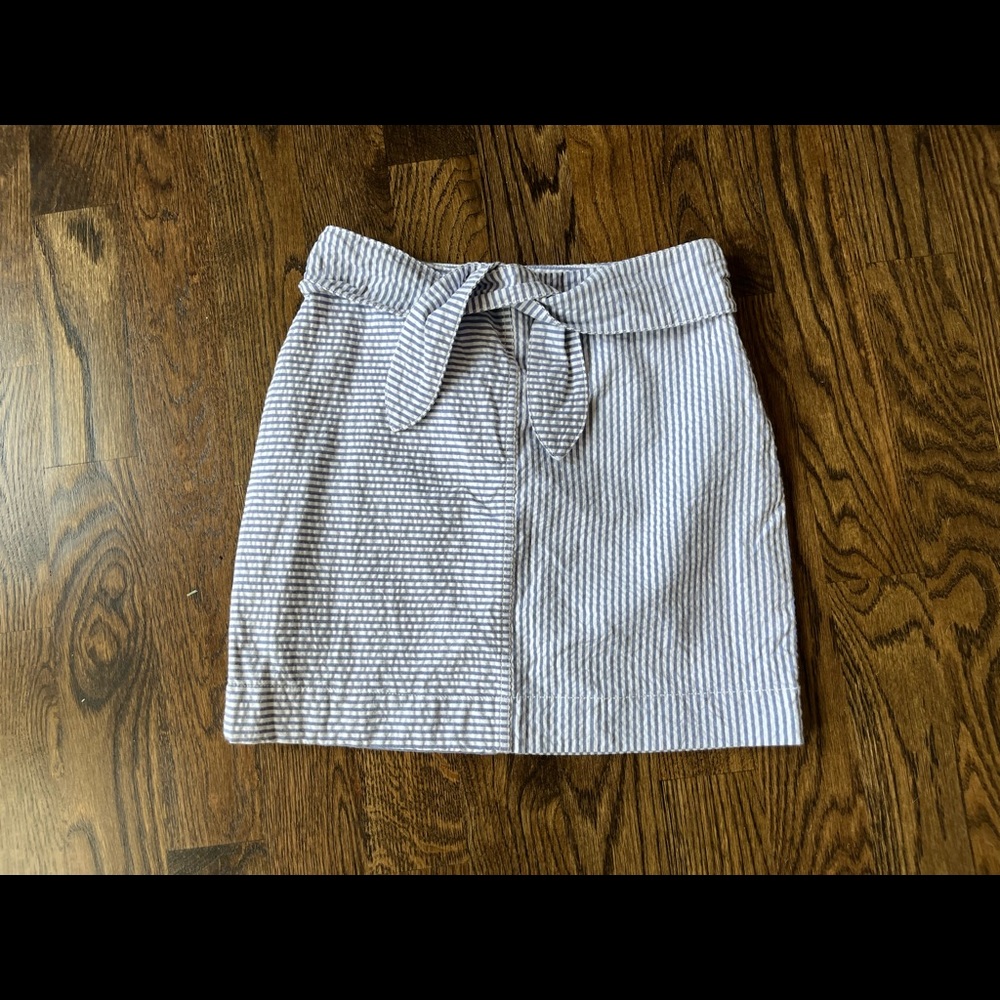 Vineyard Vines Seersucker Tie Front | Skirt Size 2
